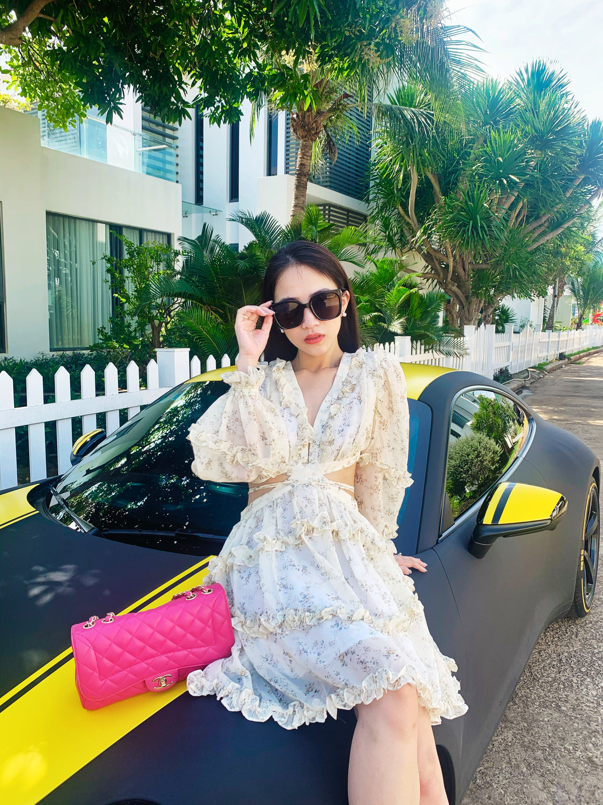 Ái nữ nhà Minh Nhựa là một rich kid Việt thứ thiệt khi còn trẻ mà đã sở hữu rất nhiều hàng hiệu đắt tiền.