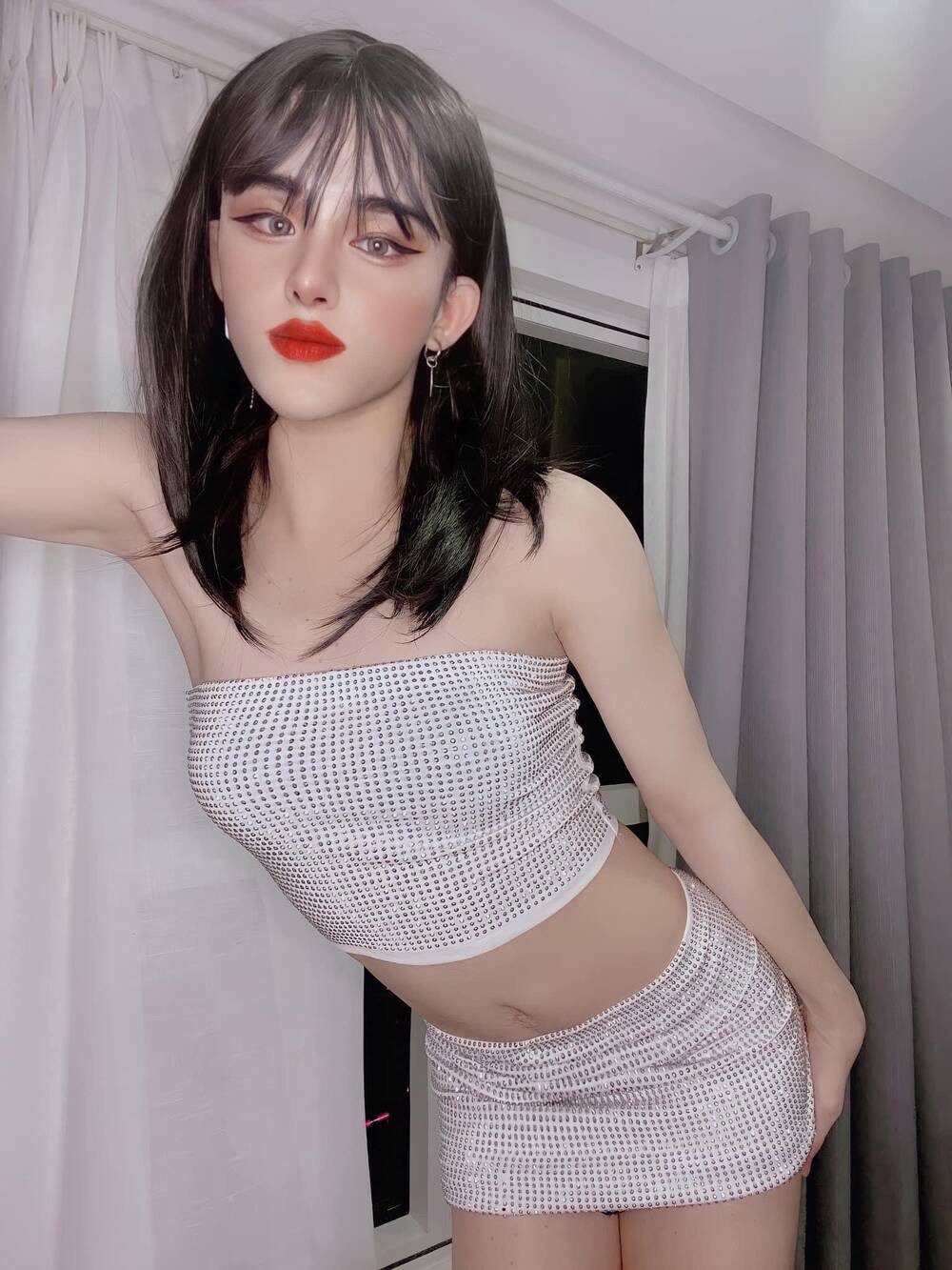 Cách đây vài ngày, cộng đồng mạng vô cùng bất ngờ trước thông tin tài khoản TikTok của thảm hoạ mạng này với 1,4 triệu người theo dõi đã "bay màu". Đồng thời, tài khoản Facebook của anh chàng cũng bị tạm khoá trong thời gian 30 ngày.