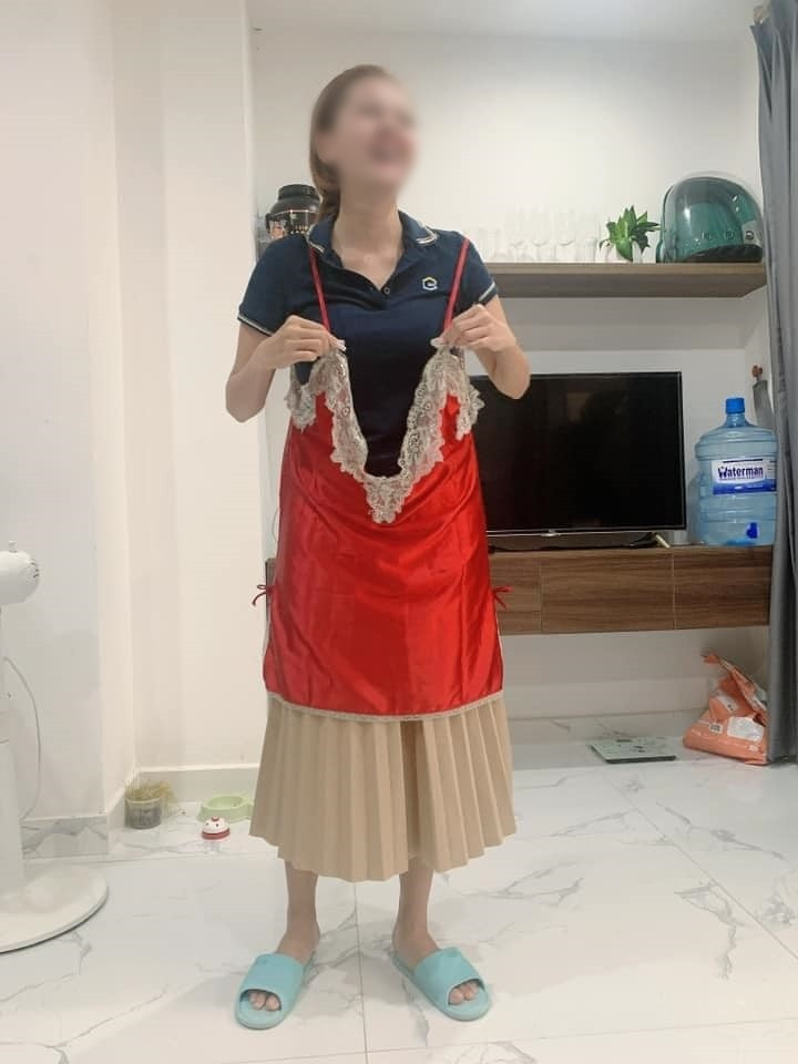 Nhìn thấy hình ảnh minh họa và bức hình thực tế khi nhận hàng, ai nấy đều được một phen cười nghiêng ngả.