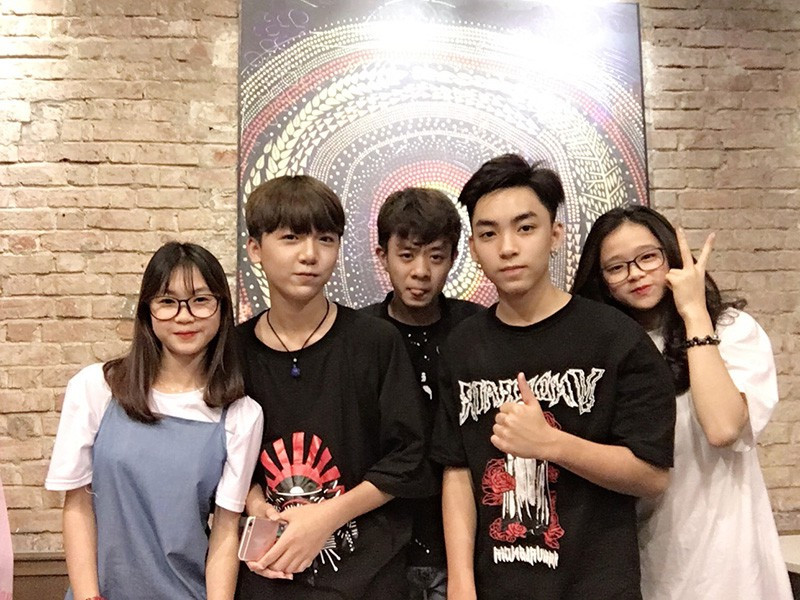 Chỉ sau một thời gian ngắn ngủi, 4 cái tên này bỗng nhiên ít xuất hiện chung trên MXH khiến dân tình vô cùng tò mò về cuộc sống hiện tại của họ ra sao?