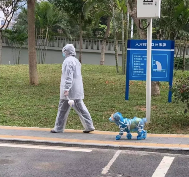 Lên đồ “sương sương” đi chơi mùa dịch. Ảnh: Tổng hợp