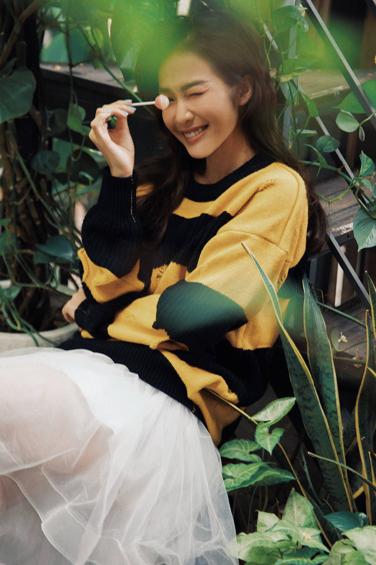 Được biết, hiện Khả Ngân đang sở hữu một căn hộ 50m2 ở TP Hồ Chí Minh và có chỗ đứng nhất định trong làng giải trí.