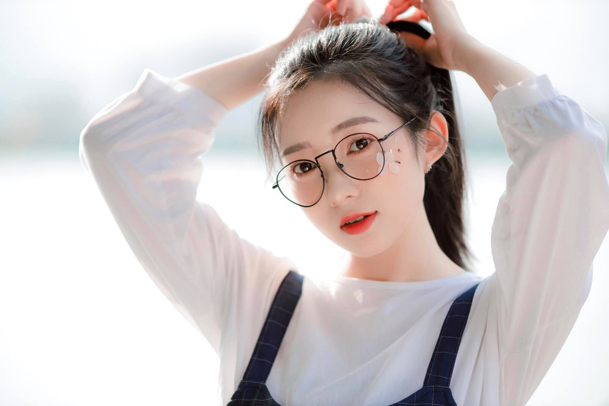 Tiêu Hạ thổ lộ, trong tương lai gần, cô muốn mình có thể tiếp tục theo đuổi và học hỏi thêm về nhiếp ảnh, có thêm nhiều kiến thức và phát triển công việc này. Ảnh: FBNV