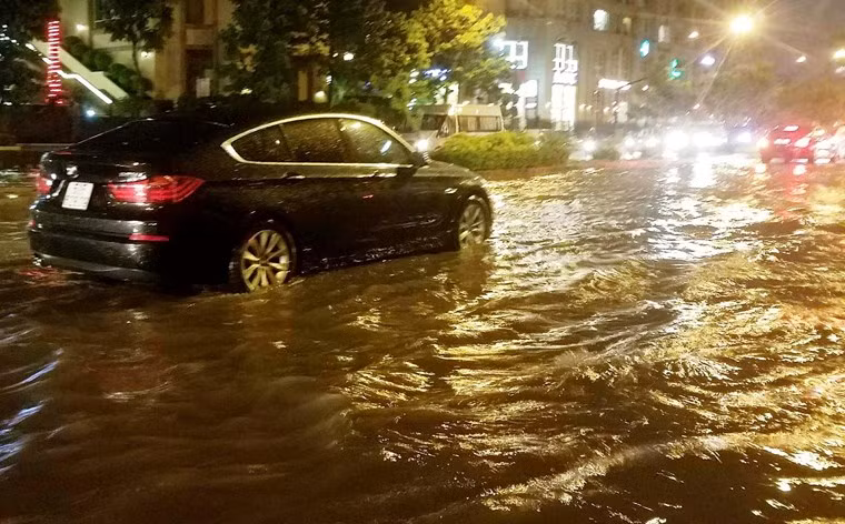 Diem nong 24h: Ky quai doan thanh tra cua Pho Cuc truong mat trom