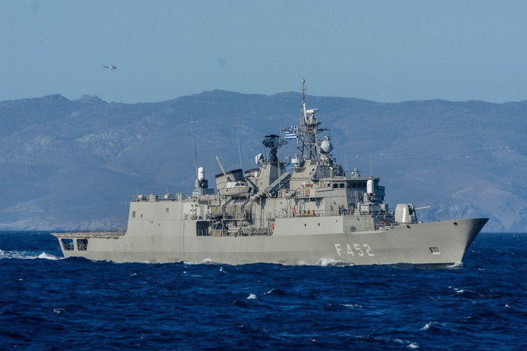 Ông Dendias nói rằng thỏa thuận vừa đạt được giữa Italia và Hy Lạp chắc chắn khiến Tổng thống Thổ Nhĩ Kỳ Recep Tayyip Erdogan tức giận, cần nhắc lại rằng Rome đã thông qua một cách giải thích luật pháp quốc tế theo dự định của Athens.