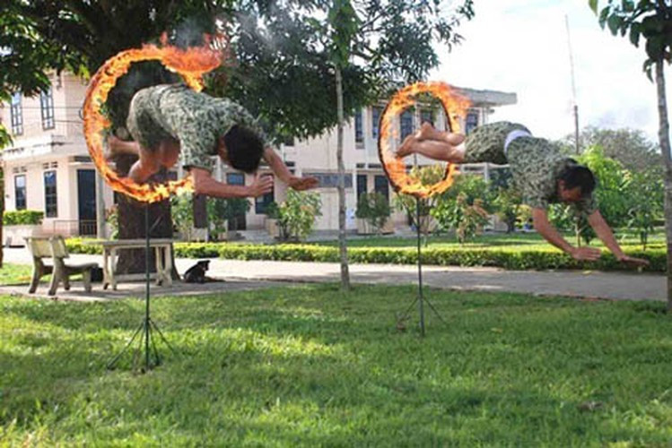 Qua thời gian không ngừng rèn luyện, chiến thuật của Đặc công Việt Nam đạt tới trình độ rất cao, sáng tạo ra một tập hợp hoàn chỉnh cả lý luận và phương pháp về trinh sát, tấn công, phục kích và phá hoại.