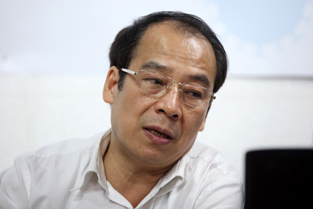 Theo ông Trần Đắc Phu - Cục trưởng Cục Y tế dự phòng - Bộ Y tế, phản ứng sau tiêm vắc xin Quinvaxem hay bất kỳ loại vắc xin nào khác đều có thể có. Những phản ứng đó nặng hay nhẹ tùy thuộc vào cơ thể, cơ địa của em bé được tiêm.