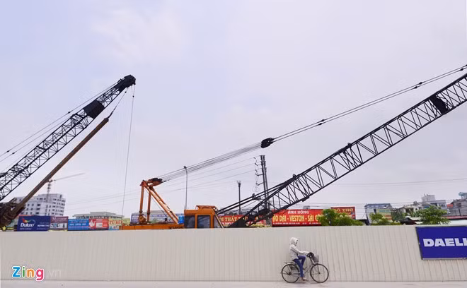 Tuyến đường sắt đô thị này là dự án trọng điểm của thành phố nhằm tăng cường năng lực cho hệ thống giao thông công cộng. Sau khi lùi thời hạn, dự án sẽ hoàn thành vào cuối năm 2018 và vận hành năm 2019.