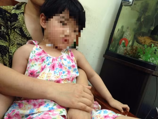 Cau noi lanh nguoi trong vu bo cua co con gai-Hinh-3