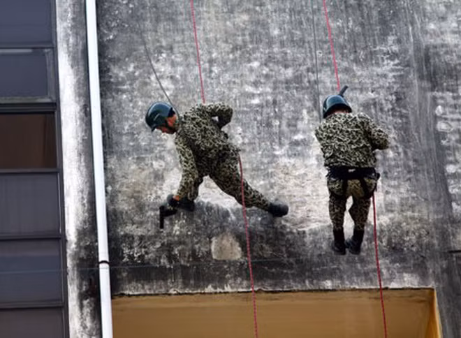 Trong ba lực lượng đặc công, lực lượng "Đặc công biệt động" được ít khi nhắc đến, do tính chất lâu dài của cuộc kháng chiến và để phù hợp với phương châm, phương thức hoạt động tác chiến ở thành phố, do vậy lực lượng đặc công biệt động hầu như chỉ hoạt động vào ban ngày và rút lui về đêm.