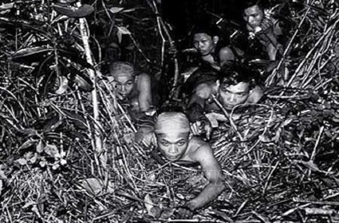 Tuy ngày thành lập chính thức là năm 1967, nhưng từ những năm kháng chiến chống Pháp, cách đánh "công đồn đặc biệt" ở chiến trường Nam Bộ, cũng như cách đánh "mật nhập" ở các chiến trường khác đã đc sử dụng thường xuyên và đã hình thành nên cách đánh của lực lượng đặc công Việt Nam sau này. Nguồn ảnh: TL.