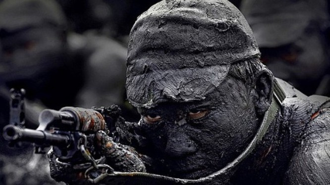 Trong thời gian qua, việc phối hợp giữa lực lượng đặc công biệt động với các lực lượng công an và các quân binh chủng khác diễn ra thường xuyên trong các hoạt động diễn tập chống khủng bố, sẵn sàng cao nhất cho thực hiện thắng lợi mọi nhiệm vụ. Nguồn ảnh: TL.