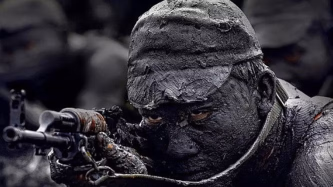 Trong thời gian qua, việc phối hợp giữa lực lượng đặc công biệt động với các lực lượng công an và các quân binh chủng khác diễn ra thường xuyên trong các hoạt động diễn tập chống khủng bố, sẵn sàng cao nhất cho thực hiện thắng lợi mọi nhiệm vụ. Nguồn ảnh: TL.