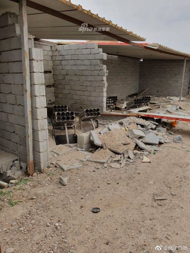 Phiến quân đã chế tạo cho những quả rocket Type 63 này bệ phóng loại mới chỉ gồm 2 hàng với tổng số 8 quả để giảm kích thước.