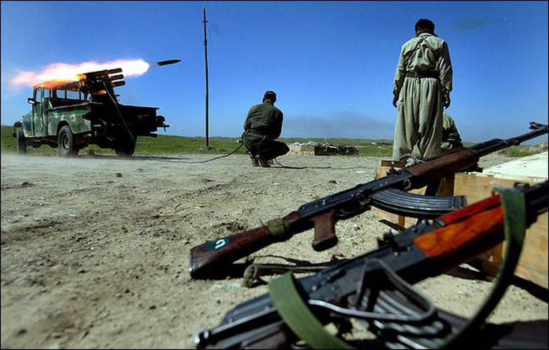 Về sau Trung Quốc có chế tạo thêm các loại đạn cải tiến nhằm nâng cao tầm bắn và độ chính xác cho hệ thống MLRS cỡ nhỏ này nhưng không mấy phổ biến.