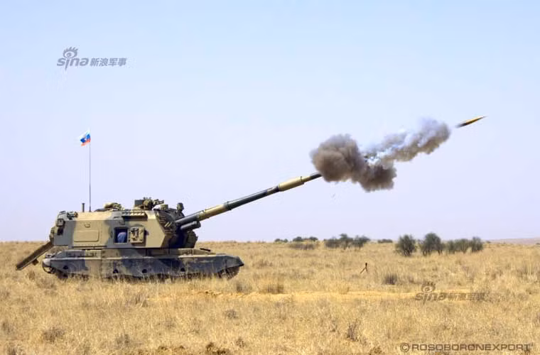 Pháo tự hành 2S19M1 được trang bị pháo 155mm L/52 đạt tầm bắn xa khoảng 40km (tùy loại đạn).