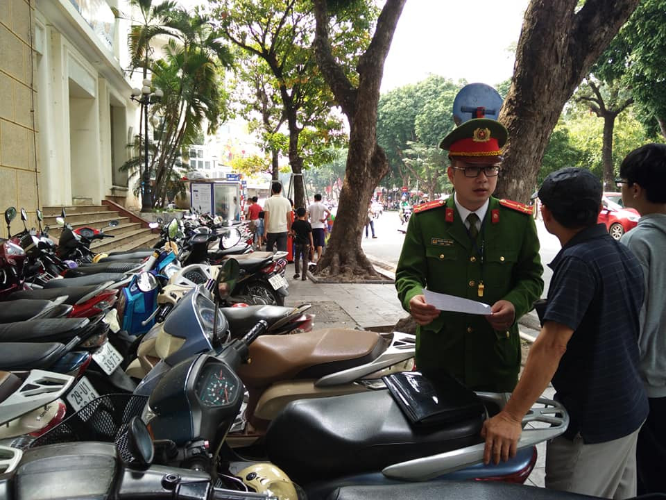 Ha Noi: Mot co so trong xe vi pham bi phat 25 trieu dong