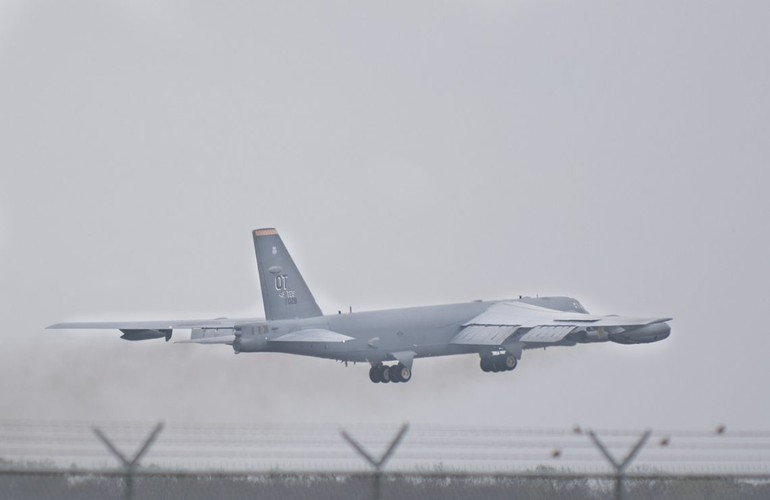 Theo thông báo từ không quân Mỹ, tên lửa sử dụng nhiên liệu rắn với phần đầu đạn lượn Tactical Boost Glide tách khỏi phần thân sau khi đạt quỹ đạo thiết kế, cho phép tới đạt tốc độ tối đa Mach 20.