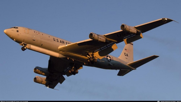 Trinh sat co cua My tren Bien Dong tao rui ro cho may bay dan su