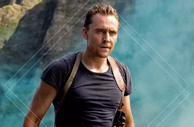 Tom Hiddleston vào vai James Conrad trong Kong: Skull Island, cựu đội trưởng của Đội đặc nhiệm đường không SAS (Anh), người từng tham gia chiến tranh Việt Nam. James Conrad được thuê làm người dẫn đường trong cuộc thám hiểm mới vào Đảo đầu lâu. (Ảnh: Movie News Guide)
