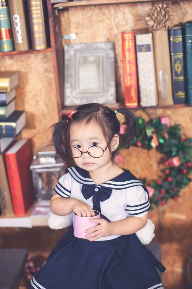 Cô nhóc không chỉ thích cảm giác mạnh mà còn khá dạn dĩ. Ngay từ nhỏ, Cherry đã là cô bé cá tính, thậm chí bộc lộ quan điểm sở thích một cách rõ ràng. Nhưng chính vì thế mà cô nhóc được yêu quý hết mực bởi sự hồn nhiên đậm chất trẻ thơ của mình.