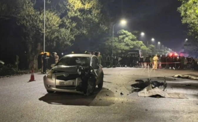Vu xe may 3 nguoi tu vong o Ha Noi: Luat su noi gi ?