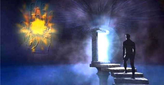  4. Giác quan thứ 6 +...: Ngày nay, nhiều người không dám coi sức mạnh tâm linh là trò mê tín, lừa gạt nữa, bởi nó chính là một trong 10 hiện tượng mà giới khoa học chưa thể giải mã nổi. Sức mạnh tâm linh và năng lực tri giác ngoài (giác quan thứ 6, 7... gọi tắt là ESP) dù không được lý giải một cách đầy đủ nhưng nó vẫn tồn tại rộng rãi và được không ít người tin tưởng bằng thái độ nghiêm túc nhất. Khả năng trực giác của con người cũng là một dạng sức mạnh tâm linh, cho phép chủ thể vượt qua những giới hạn tâm lý, giới hạn kiến thức thông thường, cảm nhận được những điều sẽ xảy đến trong tương lai.