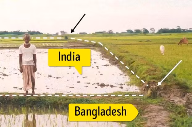 Dahala Khagrabari: Đây là trường hợp lạ nhất trên thế giới cho đến năm 2015. Dahala Khagrabari là một phần nhỏ của Ấn Độ, bên trong một phần của Bangladesh... và cứ như thế lặp đi lặp lại. Nhìn chung, Bangladesh có 106 phần của Ấn Độ trong nước và Ấn Độ có 92 phần của Bangladesh. Trong năm 2015, cả hai nước đã ký một hiệp ước để trao đổi các khu vực đã kết thúc một bất thường lãnh thổ hàng thế kỷ.
