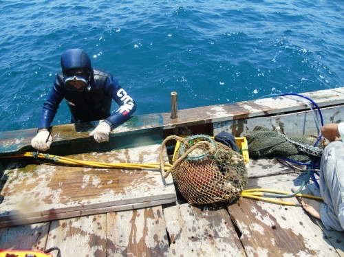 Nghề thợ lặn luôn đối diện với rất nhiều rủi ro.