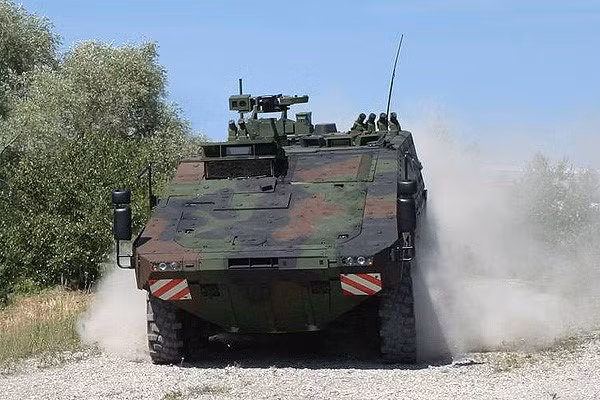 Xe Boxer là một trong những xe thiết giáp chở quân (APC) tốt nhất thế giới. Ảnh: ARTEC GmbH.