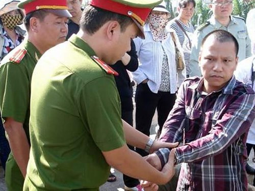 Lat tay chieu tro gia dien hong thoat toi ac tay troi-Hinh-2