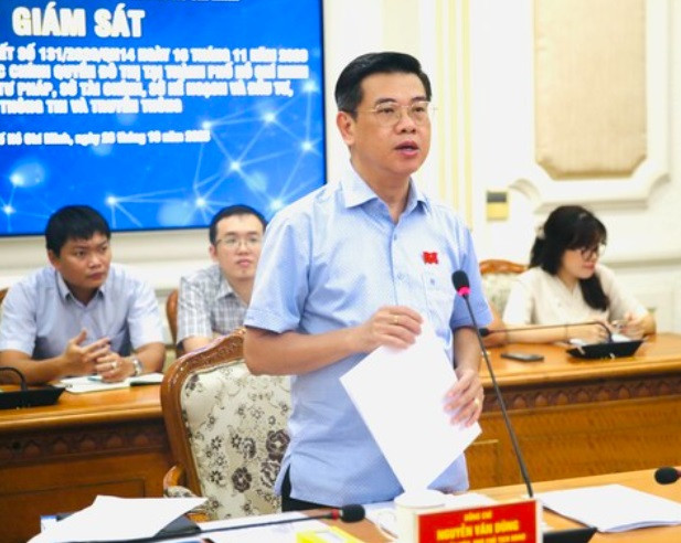 Trong chương trình hành động, ông Nguyễn Văn Dũng cam kết tiếp tục thực hiện nhiệm vụ đại biểu HĐND TPHCM và chương trình hành động khi tiếp xúc, vận động và hứa với cử tri nơi ứng cử. Đồng thời, giữ mối liên hệ chặt chẽ, lắng nghe tâm tư, nguyện vọng của cử tri; phối hợp, chỉ đạo các ngành, các cấp giải quyết, trả lời kiến nghị, khiếu nại tố cáo của công dân theo đúng quy định pháp luật.