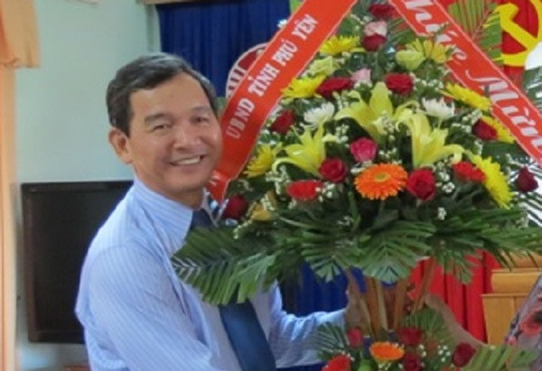 Vi sao nguyen Pho Chu tich UBND tinh Phu Yen bi de nghi ky luat?