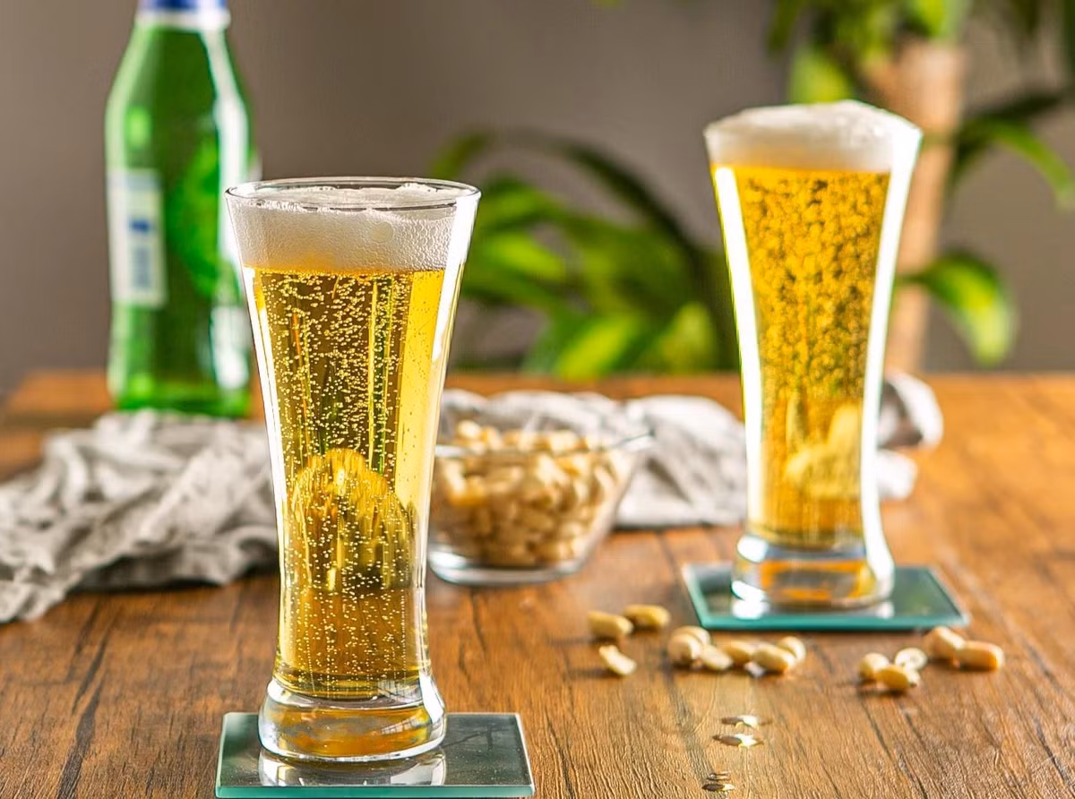 Hoa ra bia giu lanh duoc lau nho hinh dang coc nhu the nay