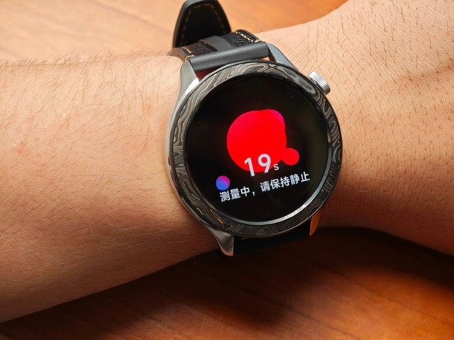 Xiaomi Watch S4 ra mắt tại Trung Quốc với mức giá cạnh tranh chỉ 999 tệ, tương đương 3,5 triệu đồng. Phiên bản LTE eSIM có giá cao hơn một chút ở mức 1.199 tệ, tương đương 4,2 triệu đồng.