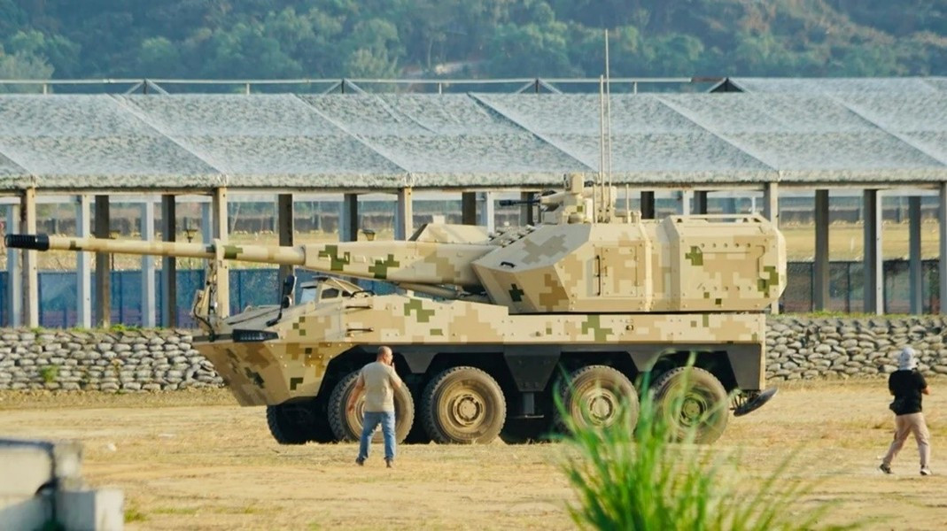 Nhưng chưa dừng lại đây, Tập đoàn công nghiệp quốc phòng nhà nước Trung Quốc Norinco đã tiếp tục giới thiệu pháo tự hành SH-16A được nâng cấp tại Triển lãm China Airshow 2024 vừa diễn ra.