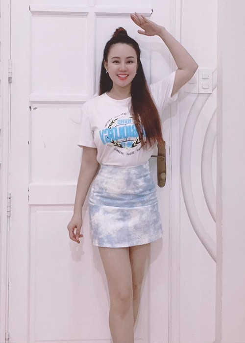 Gần đây, Vy Oanh thông báo, hồ sơ vụ án đã được cơ quan Cảnh sát điều tra - Công an TPHCM thụ lý. Cô cùng luật sư nộp đơn yêu cầu khởi tố vụ án và đã nhận được đơn xác nhận. Ảnh: FB Vy Oanh