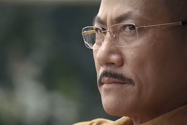 Hon nhan doi thuc khac han phim cua bac si Nghi trong “Mat na guong“-Hinh-3