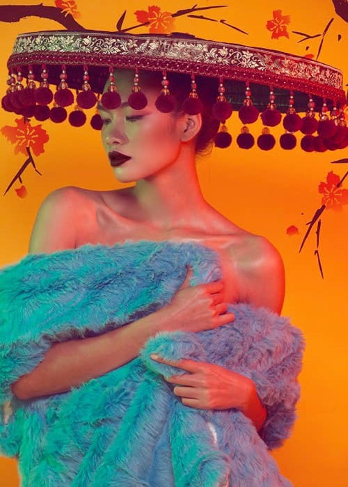 Nguyễn Oanh là một trong những quán quân Vietnam's Next Top Model thi Hoa hậu Hoàn vũ Việt Nam. Trước đó, 2 quán quân Hoàng Thùy và Mâu Thủy ghi danh ở mùa giải năm 2017.