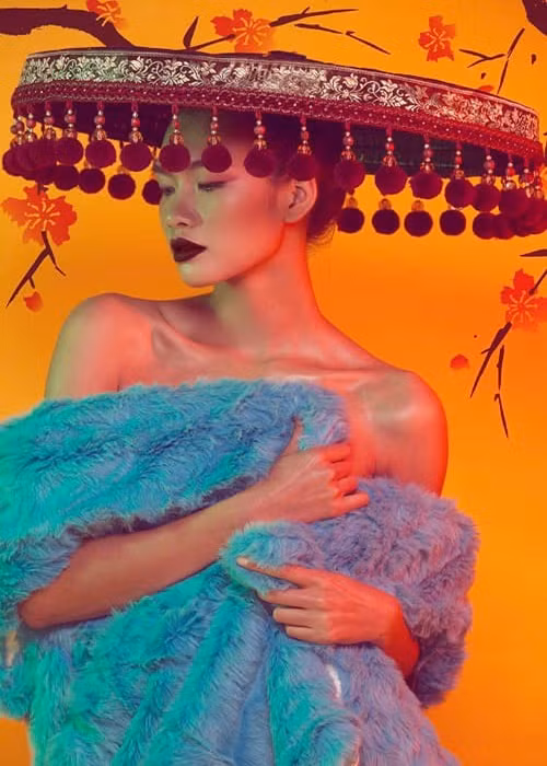 Nguyễn Oanh là một trong những quán quân Vietnam's Next Top Model thi Hoa hậu Hoàn vũ Việt Nam. Trước đó, 2 quán quân Hoàng Thùy và Mâu Thủy ghi danh ở mùa giải năm 2017.