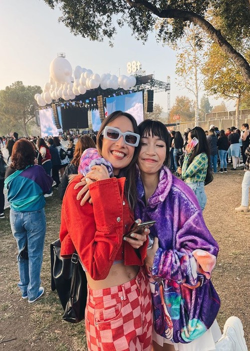 Hai con gái của vợ chồng Anh Quân - Mỹ Linh đều tài năng.