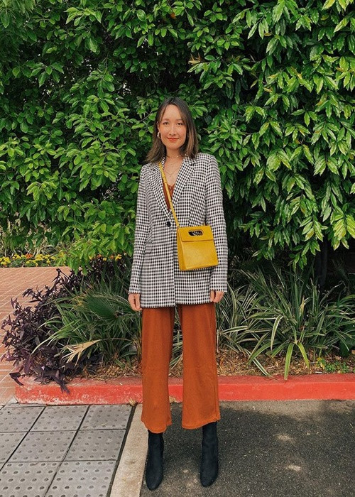 Anna và em gái Mỹ Anh có nét đẹp của riêng mình.