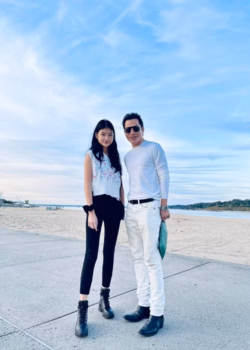 Bảo Tiên hiện tại cao 1m62, có đôi chân dài thẳng tắp.