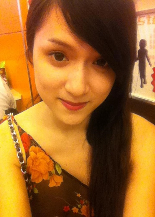 Về chuyện tình trước khi chuyển giới, Hương Giang từng chia sẻ trong cuốn tự truyện ra mắt năm 2014 mang tên "Tôi vẽ chân dung tôi". Ảnh: FB Hương Giang