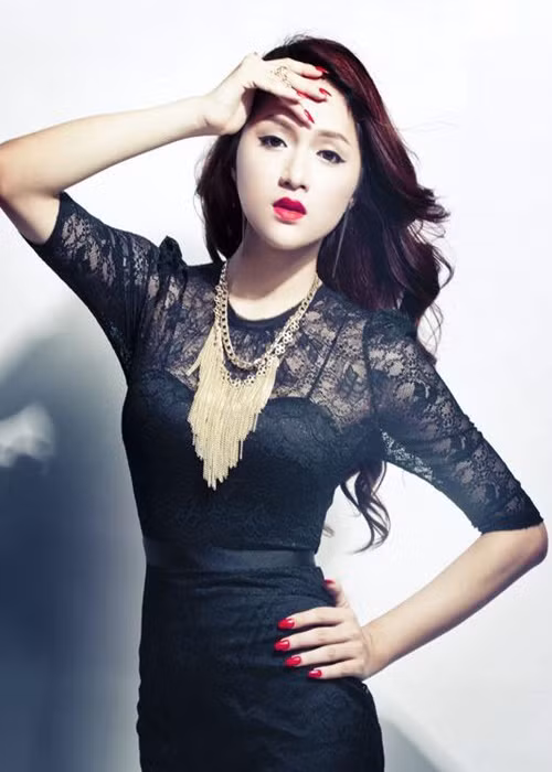 Đến khi biết Hương Giang không phải là con gái thực sự, người đàn ông này không nhắn tin hay nói bất cứ điều gì. Sau đó anh ta bảo quý mến Hương Giang như một người em và không đáng cắt đứt liên lạc. Từ đó, cả hai trở thành bạn bè. Ảnh: FB Hương Giang