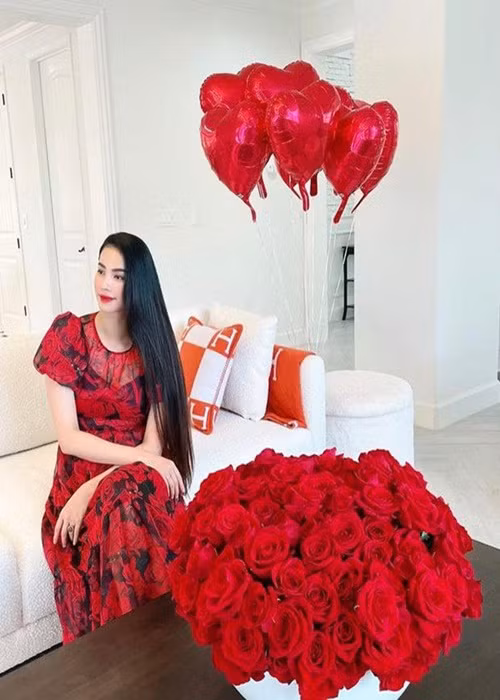 Phạm Hương chưa có ý định trở lại showbiz Việt sau 3 năm ở Mỹ chăm lo cho gia đình.