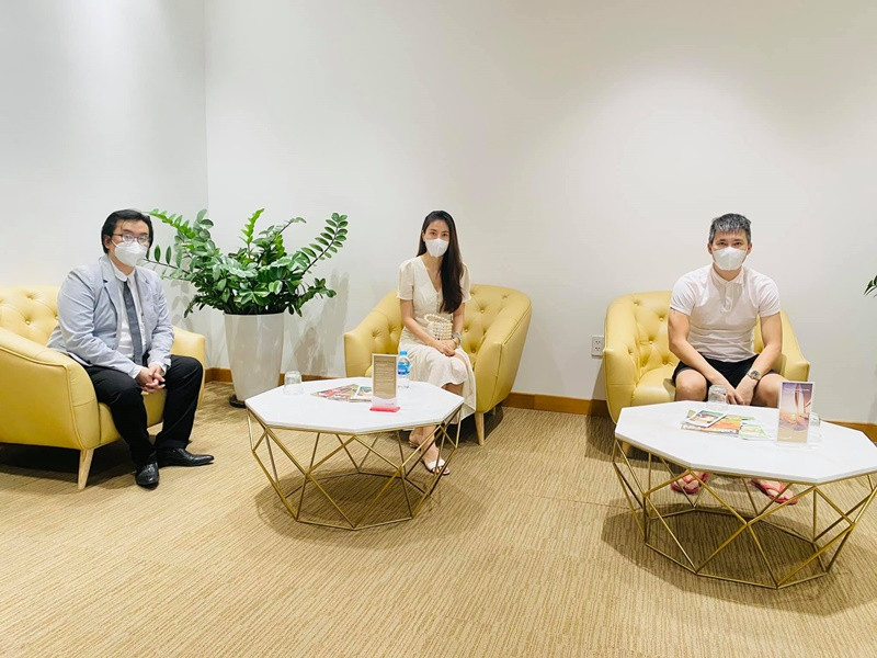 Ngoài ra, Thủy Tiên tuyên bố sẽ khởi kiện các cá nhân vu khống mình. Ảnh: FB Công Vinh