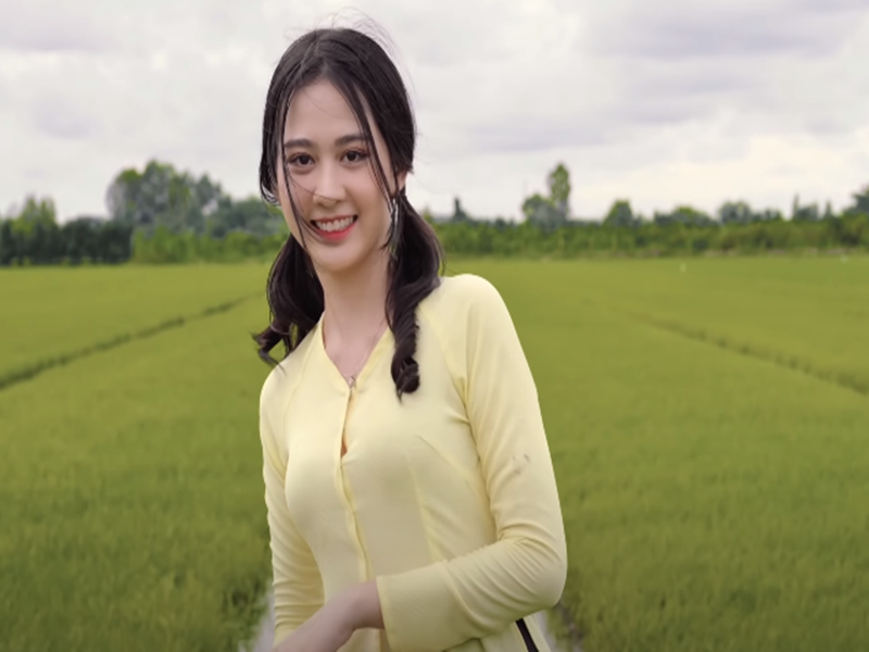 Vào tháng 8/2021, Kim Ngân đón sinh nhật tròn 18 tuổi. Ảnh: Nhịp sống Việt