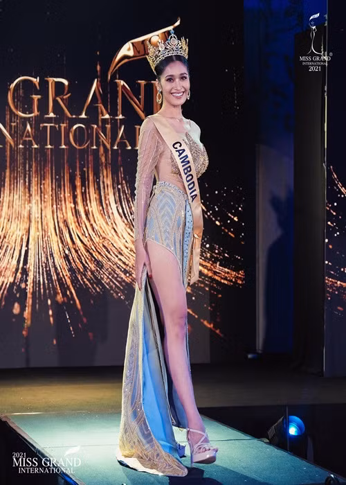 Pokimtheng Sothida - đại diện Campuchia đang nhận được sự ủng hộ của nhiều khán giả. Cô năm nay 23 tuổi, cao 1m75, có vóc dáng gợi cảm. Ảnh: Miss Grand International