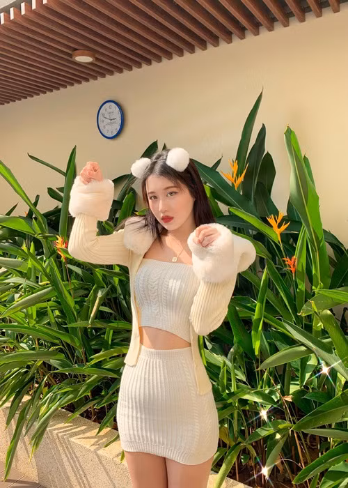 Nhan sac Han Sara co vong eo be ky luc Vbiz, chi 50,5cm